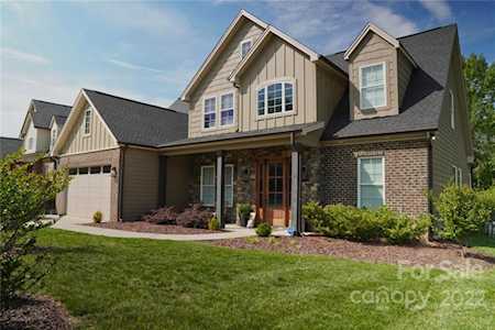 230 Woodbriar Trl Gastonia, NC 28056