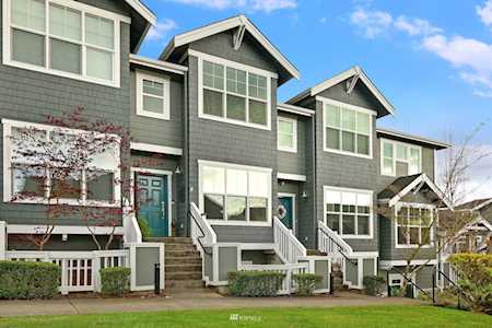 1856 NE Kenyon Ct Issaquah, WA 98029