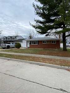 30751 Elmwood St Garden City, MI 48135