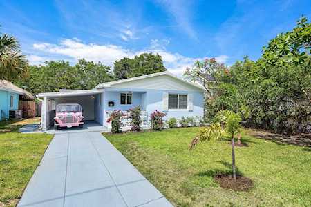 221 SE 2nd Avenue Boynton Beach, FL 33435