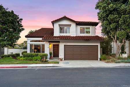 2207 Lagoon View Drive Cardiff By The Sea, CA 92007