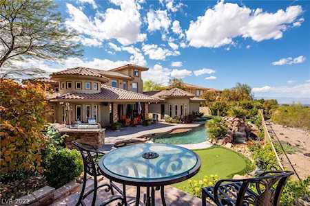 14 Anthem Pointe Ct Henderson, NV 89052