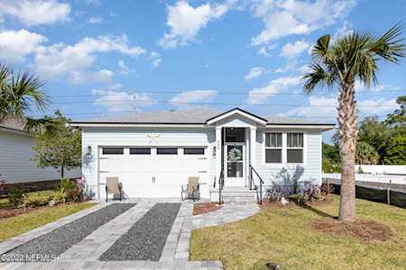 630 Begonia St Atlantic Beach, FL 32233