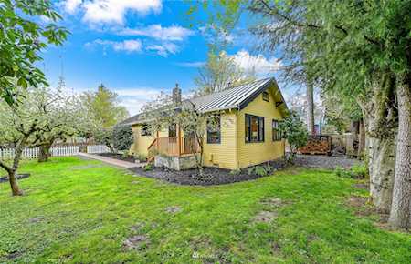 8587 Falls Ave SE Snoqualmie, WA 98065