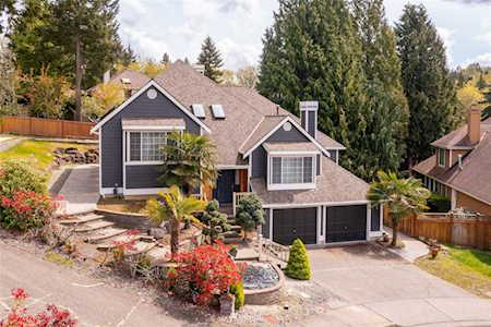 6592 151st Place SE Bellevue, WA 98006
