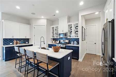 17150 Sand Bank Rd Charlotte, NC 28278