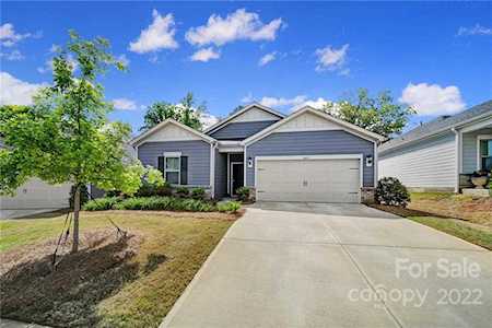 8615 Pennegrove Circle Charlotte, NC 28214