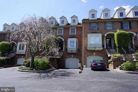 8 Rockford Mews Ct Wilmington, DE 19806
