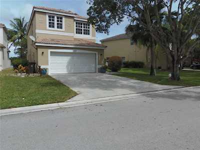 6302 NW 40th Ave Coconut Creek, FL 33073