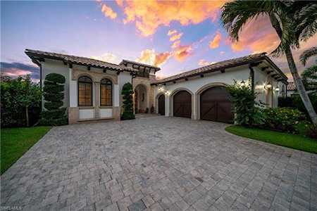 1533 Marsh Wren Ln Naples, FL 34105