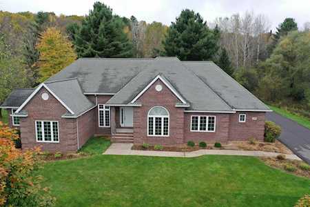 2106 Eagle Valley Lane Wausau, WI 54403