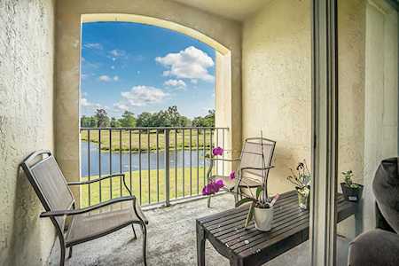 2040 Greenview Shores 214 Boulevard #214 Wellington, FL 33414