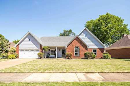 568 Charles Hamilton Dr Collierville, TN 38017