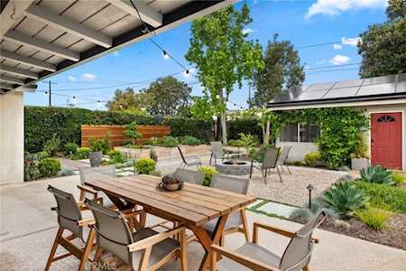376 Vista Baya Newport Beach, CA 92660