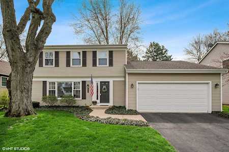 2056 Garth Ct Naperville, IL 60565