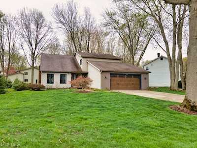 30015 Sequoia Trl Westlake, OH 44145
