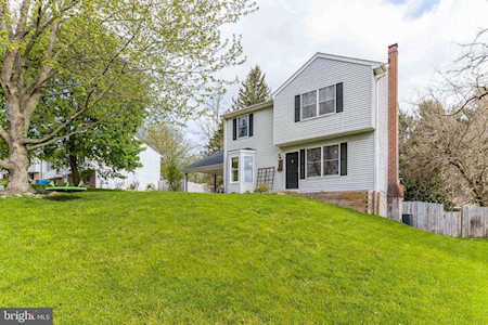 325 Bradford Dr Westminster, MD 21158
