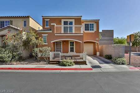 421 Petal Dew Ave Las Vegas, NV 89183