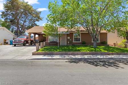 4821 Sunny Brook Ave Las Vegas, NV 89110