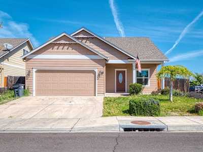3715 Amelia Way White City, OR 97503