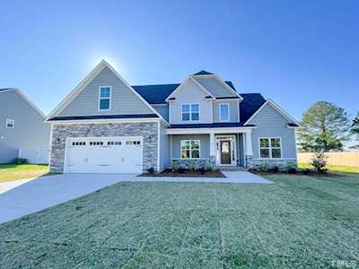 88 Barton Bay Lane Clayton, NC 27520