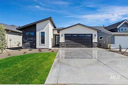 1212 W Capstone Dr Nampa, ID 83686