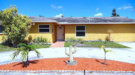 10642 Shady Pond Lane Boca Raton, FL 33428