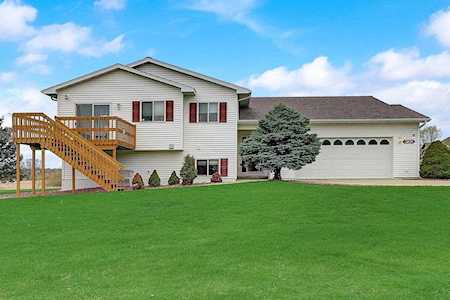 568 Meadowlark Ln Portage, WI 53901