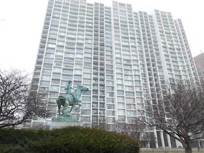 3200 N Lake Shore Dr #2710 Chicago, IL 60657