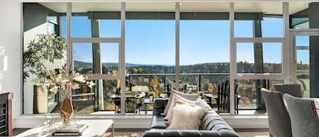 188 Bellevue Way NE #2006 Bellevue, WA 98004