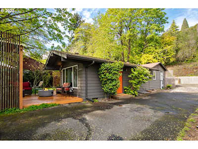 5640 SE Riverside Way Vancouver, WA 98661
