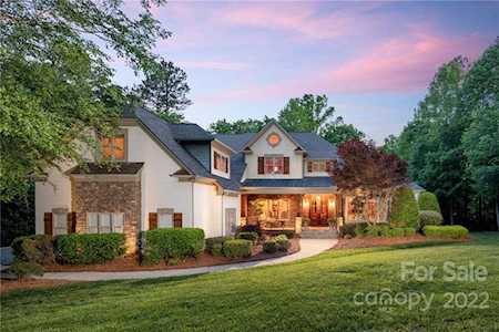 5214 Woodland Bay Dr Belmont, NC 28012