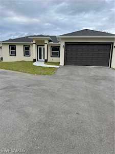 3633 SE 26th Ave Naples, FL 34117