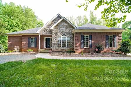 1817 Turtlewood Dr Waxhaw, NC 28173