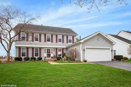 920 Stockbridge Place Elgin, IL 60120