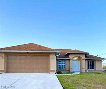 3302 SW 30th St Lehigh Acres, FL 33976