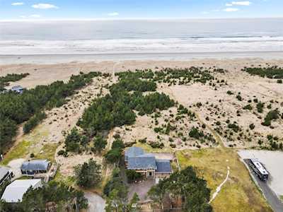 1021 229th Place Ocean Park, WA 98640