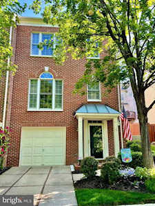 11457 Rothbury Square Fairfax, VA 22030
