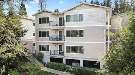 15000 Juanita Dr NE #204 Kenmore, WA 98028