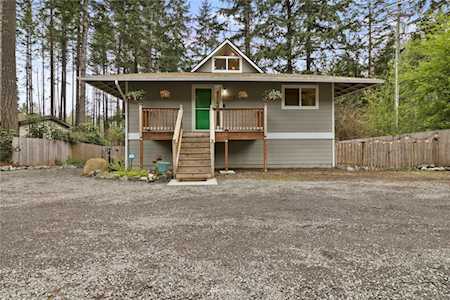 14922 Holiday Dr NW Gig Harbor, WA 98329