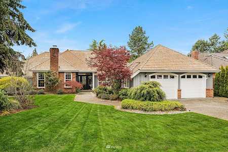 4723 241st Ave SE Sammamish, WA 98029