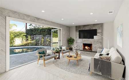 190 E Bay St Costa Mesa, CA 92627