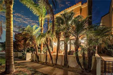 405 21st St Huntington Beach, CA 92648