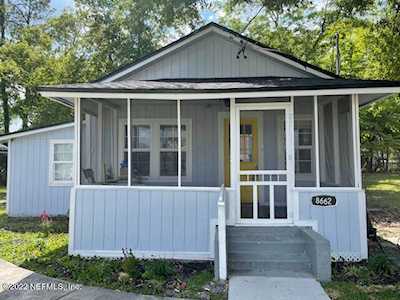 8662 Monroe Ave Jacksonville, FL 32208