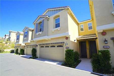 22055 Barrington Way Saugus, CA 91350