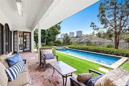 5 Deerwood Ln Newport Beach, CA 92660