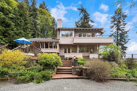 21807 Dockton Road SW Vashon, WA 98070