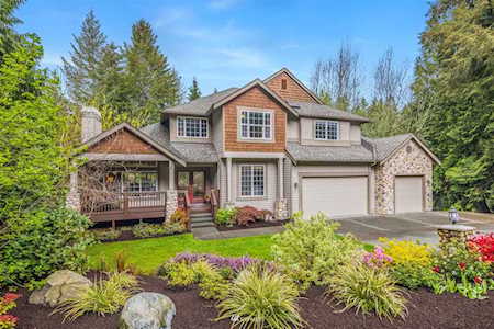 869 238th Ave NE Sammamish, WA 98074