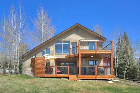 381 W Coyote Dr Silverthorne, CO 80498