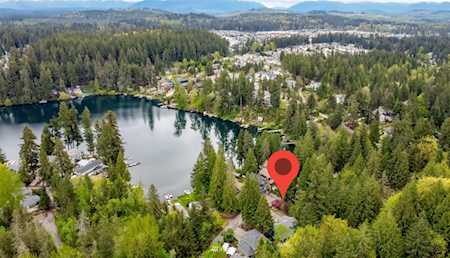25731 W Lake Wilderness Dr SE Maple Valley, WA 98038
